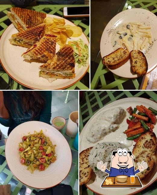 Food at Snack & The Beanstock