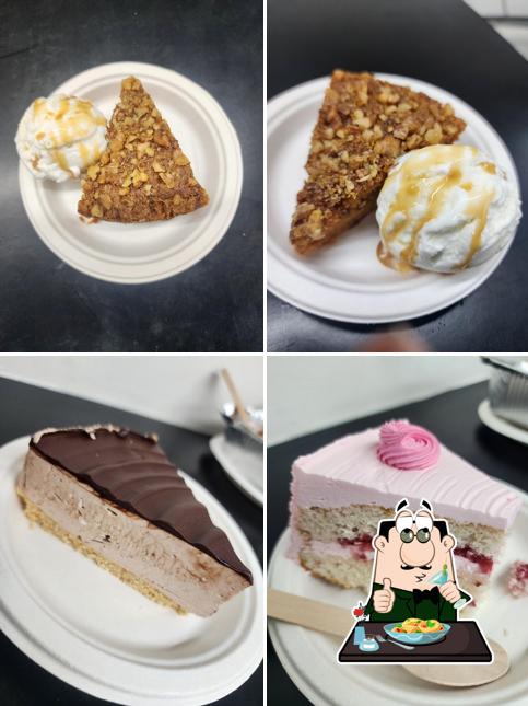 Food at BAKE DA CAKE