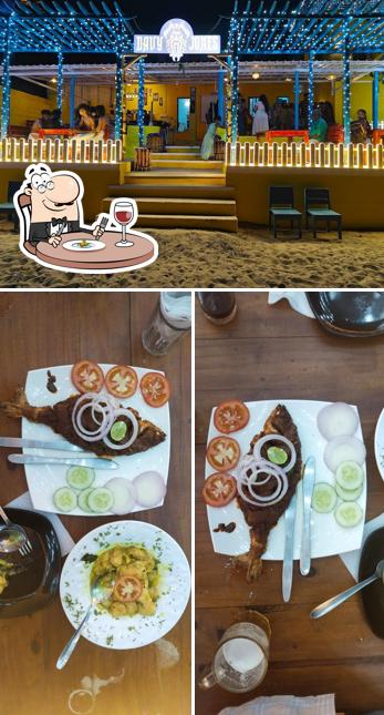 Davy Jones - Beach Cafe, Rooftop Restaurant and Rooms at Mahabalipuram is distinguished by food and interior