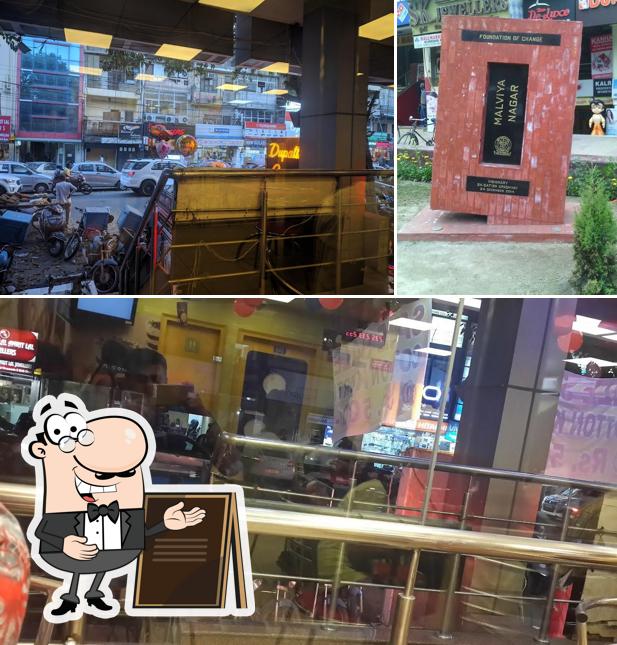 The exterior of Domino's Pizza Kalkaji, New Delhi