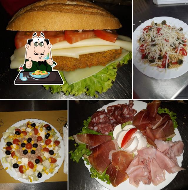 Platti al Bar Martin' s Coffee&Lunch