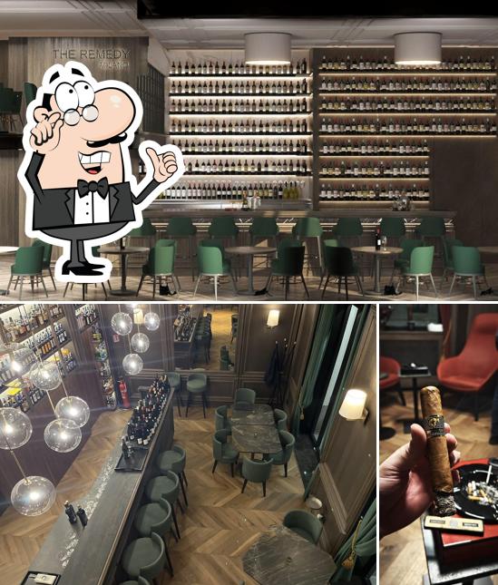 Dai un'occhiata agli interni di Remedy Wine & Spirits Milano