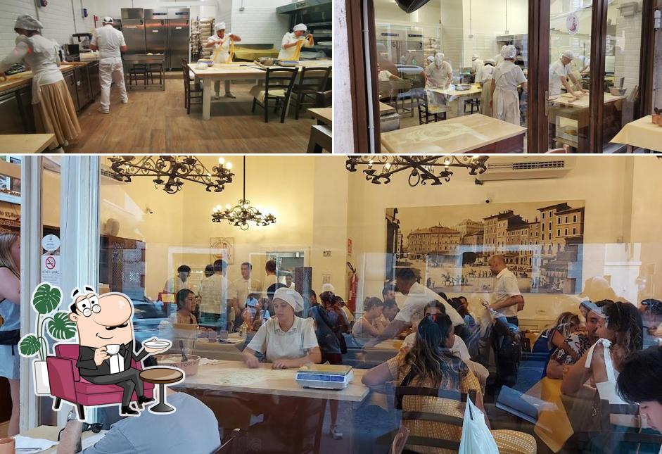 Gli interni di Osteria da Fortunata - Rinascimento