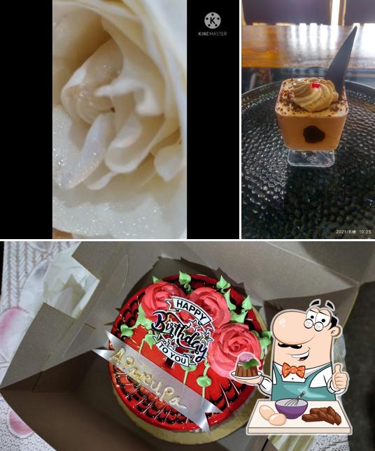 Hot Dessert Cafe & Bakery serves a selection of sweet dishes