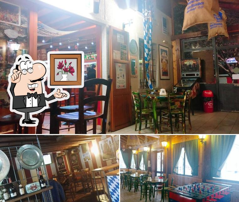 Siediti a un tavolo di Pineta Bar & Grill