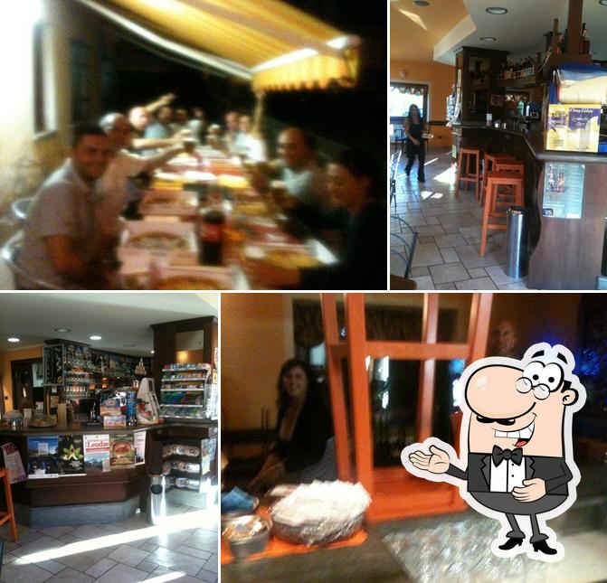 Guarda la foto di Cafe Sarriod
