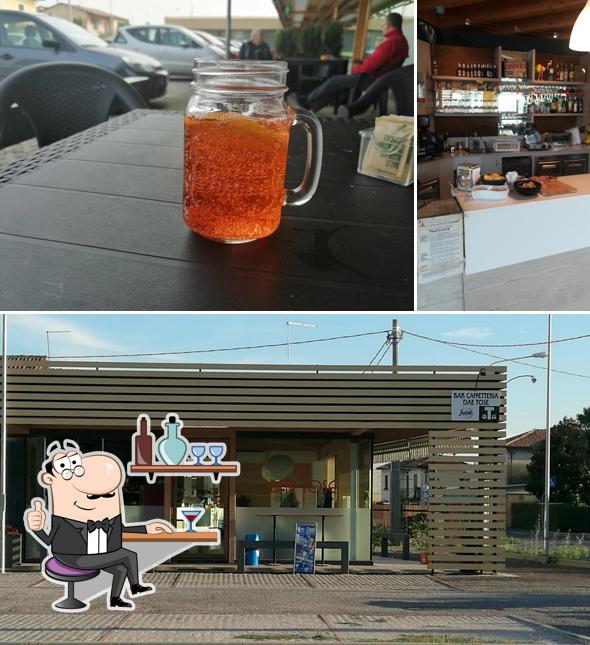 Dai un'occhiata agli interni di Bar Dae Tose