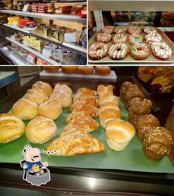 Meals at Sugarbloom Bakery ( Designer Cake Store )