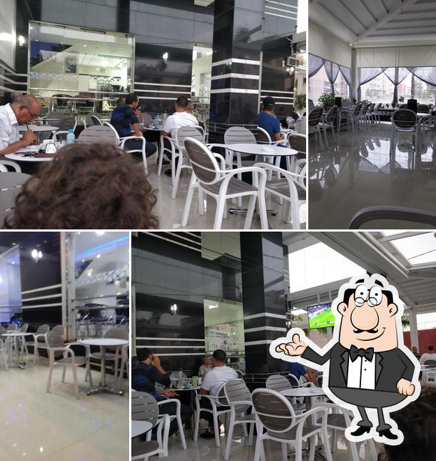 Clignancourt : Café & Restaurant