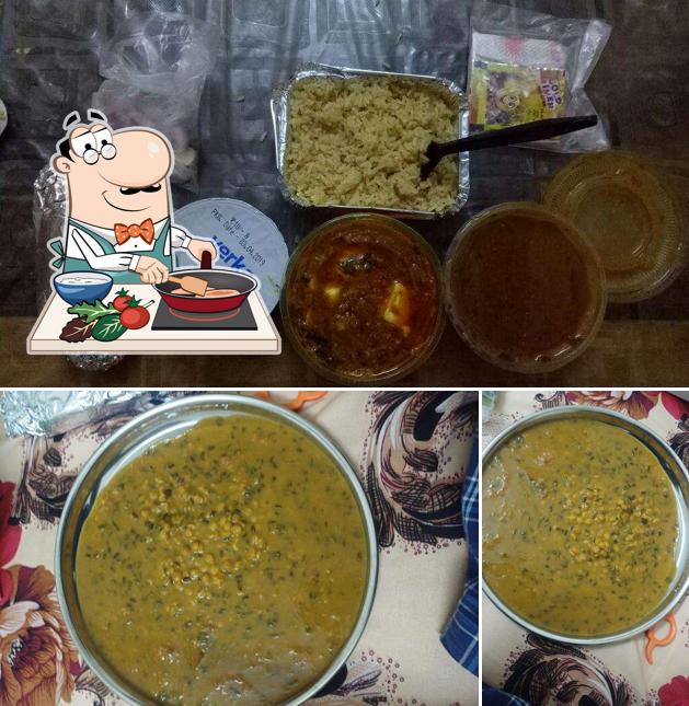 Chicken curry at Neelgiri Hot Meals Services