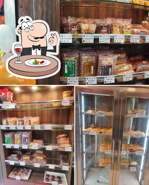 Meals at Taste 'N' Bite - Kolkata's Best Cakes and Pastries