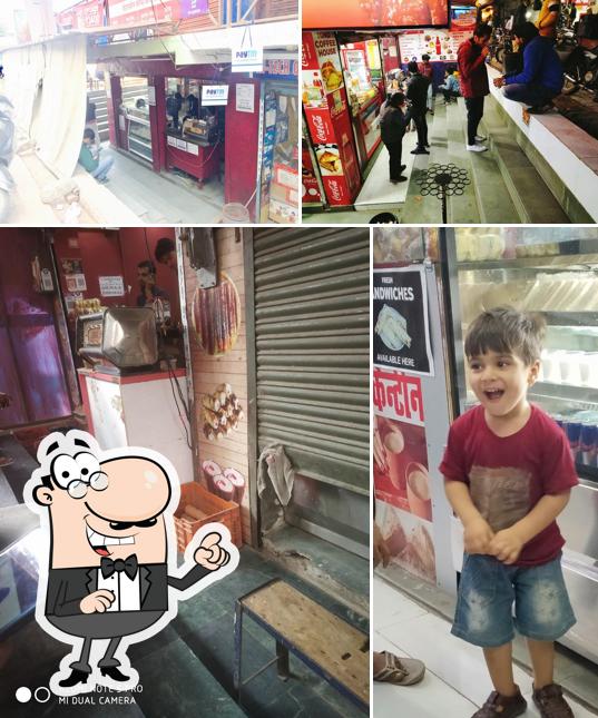Check out how Hind Coffee House ( HAJI CANTEEN ) looks inside