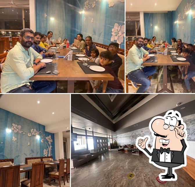 Check out how Kamat Restaurant looks inside