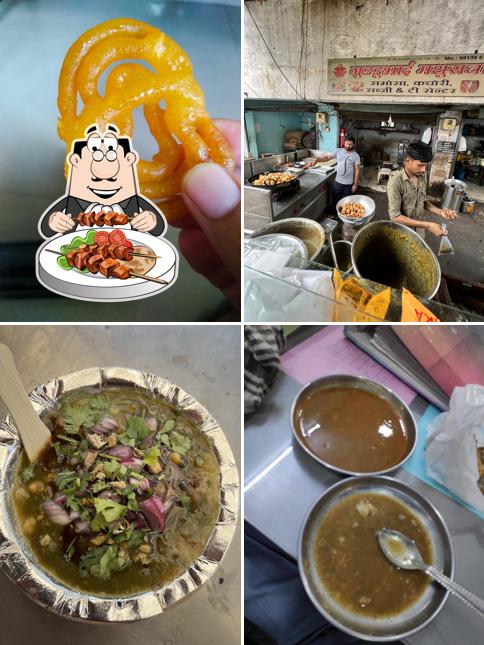Food at Guddubhai Mathurawale Samosa Center