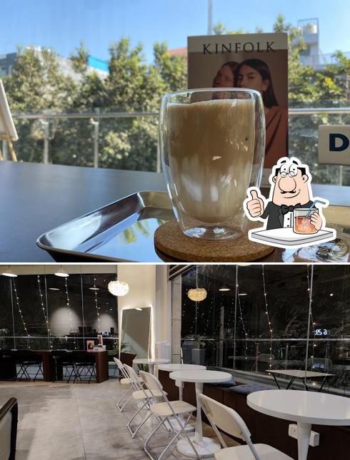 Iced coffee at Beekend