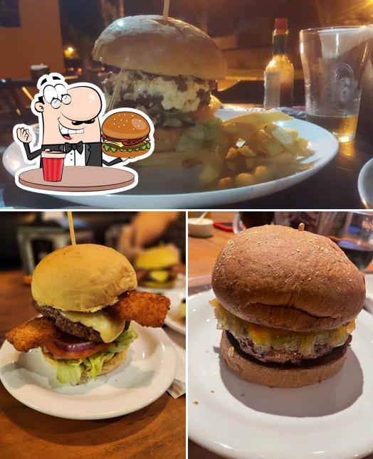Delicie-se com um hambúrguer no Calf Burguer