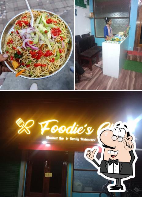 The interior of Foodies Club