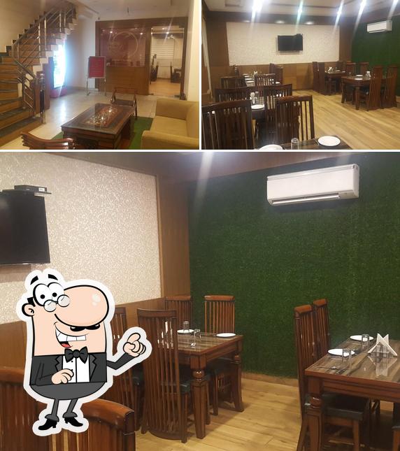 Check out how Hotel Royal Palace looks inside