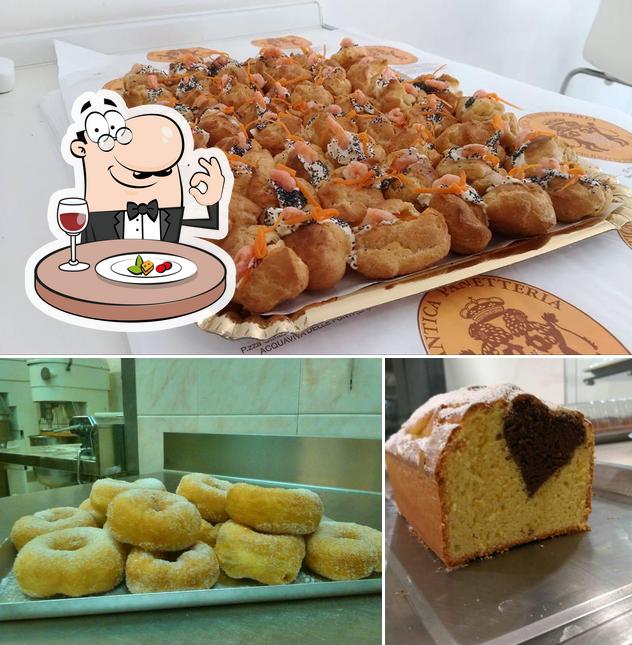 Cibo al Antica Panetteria Di Manfredi Aurelia