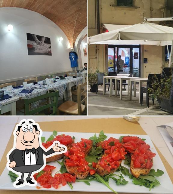 Tra le varie cose da O' Vesuvio si possono trovare la interni e cibo