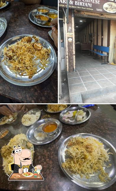 Pad thai at Subhan Hotel