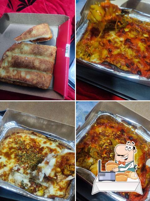 Garlic bread at Firangi Bake