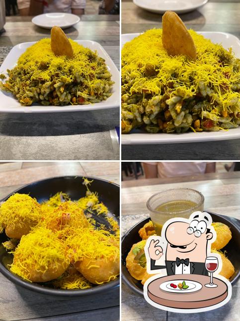 Meals at PAANI TO PURI STATION