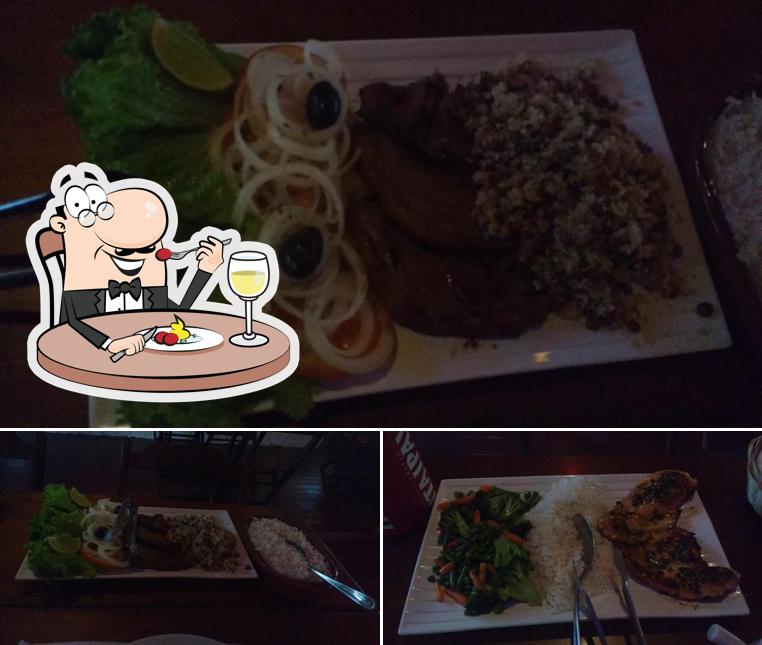 Platos en Mozebas Outside Bar