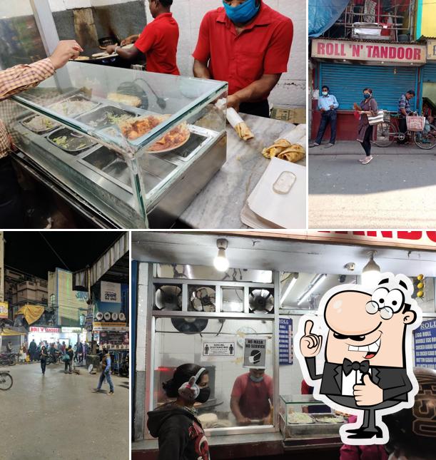 Here's a photo of Roll 'n' Tandoor