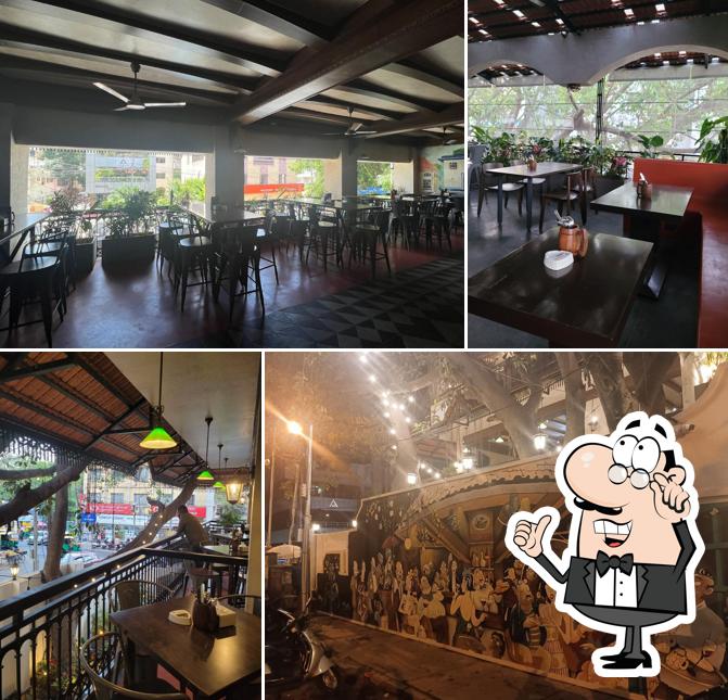 Check out how Adda 1522 looks inside