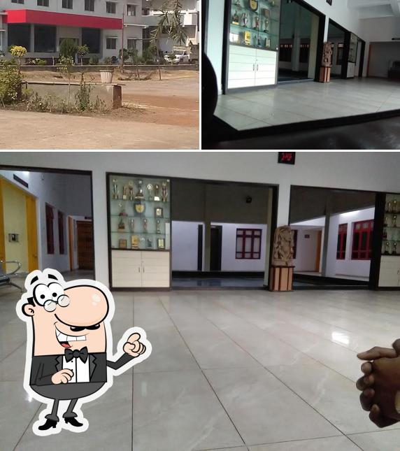 The interior of AAHUJA CANTEEN