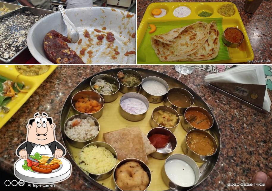 Food at SMT Sweets & Vegetarian Restaurant