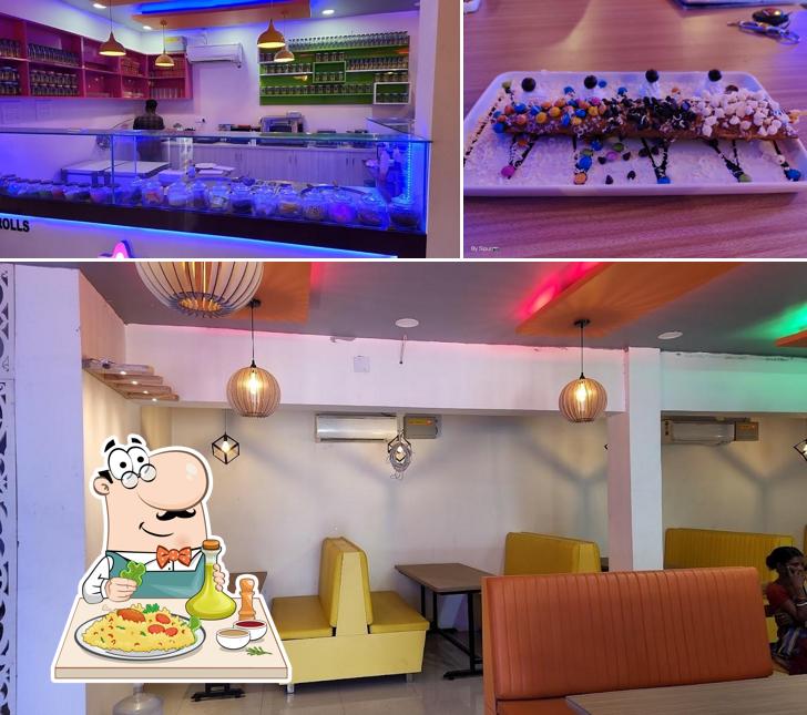 Food at Tinkle Restro Cafe