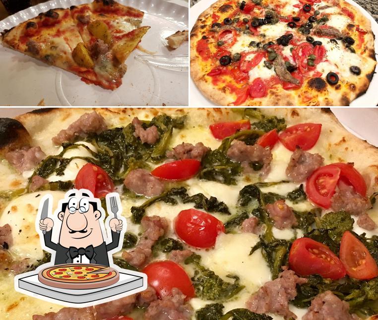 Ordina tra le svariate varianti di pizza