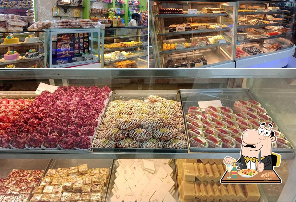 Food at Parivar sweets and Bakery