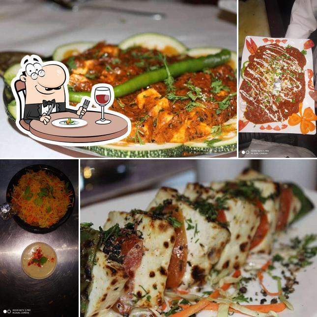 Food at Nik's Restro & Cafe