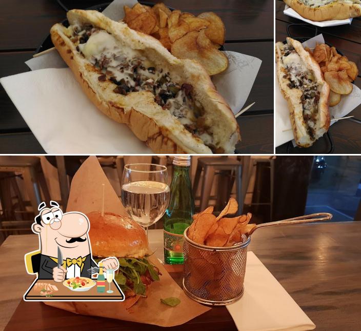 Platti al The Burger Bar