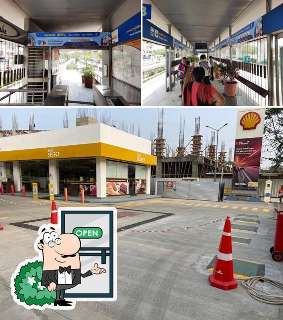 Check out how Shell Petrol Pump looks outside