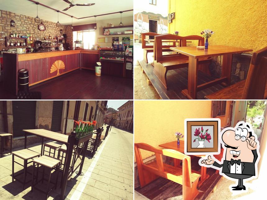 Dai un'occhiata agli interni di BAR SANNA