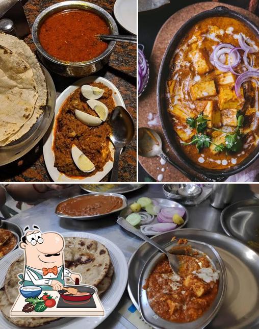 Chicken curry at Gurukripa hotel
