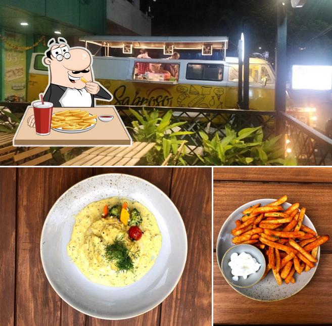 Order chips at Sabroso Food Truck Café