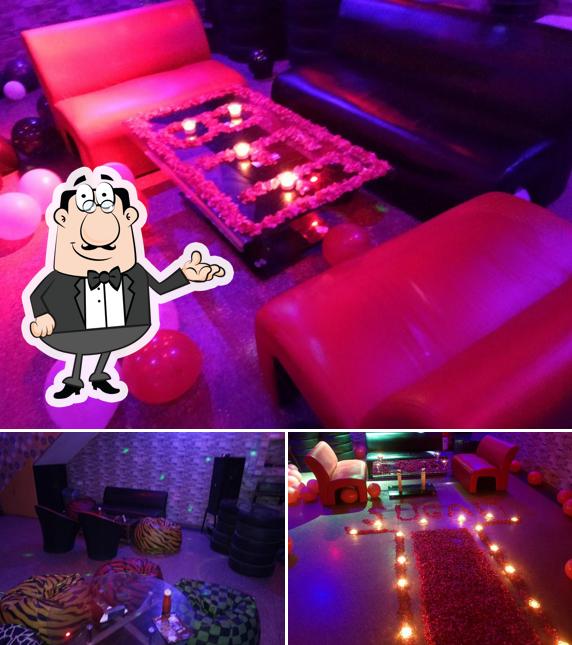 Check out how Cafe forteen looks inside