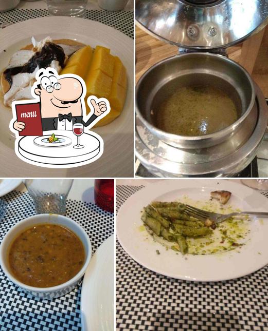 Meals at The Gateway Hotel Ambad