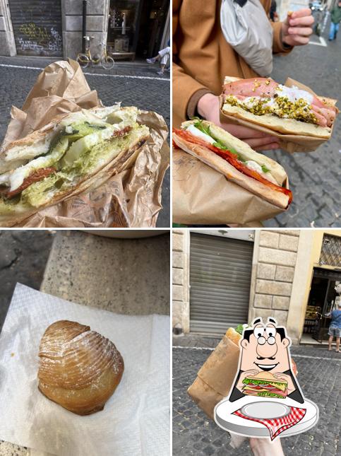 Club sandwich al Mizio's Street Food