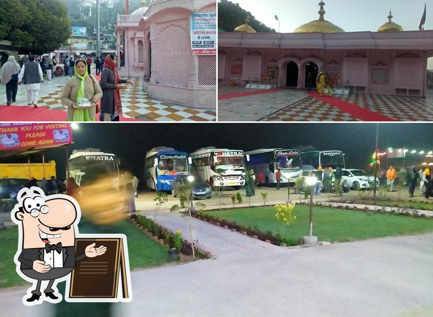 You can get some fresh air at the outside area of A-One Vaishno Punjabi Dhaba