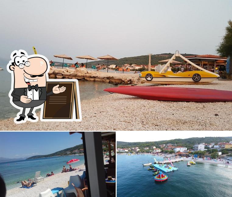 Puoi goderti l'aria fresca dal dehors di Boom Bar
