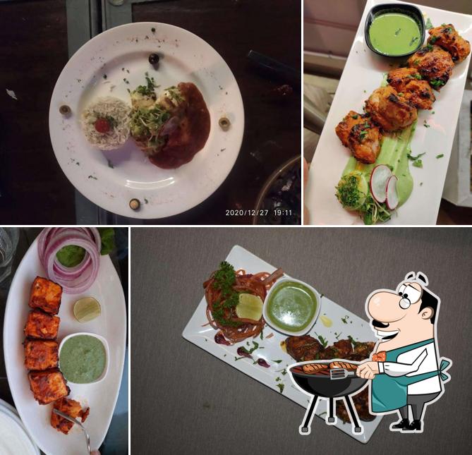 Order meat dishes at Raasta Delhi