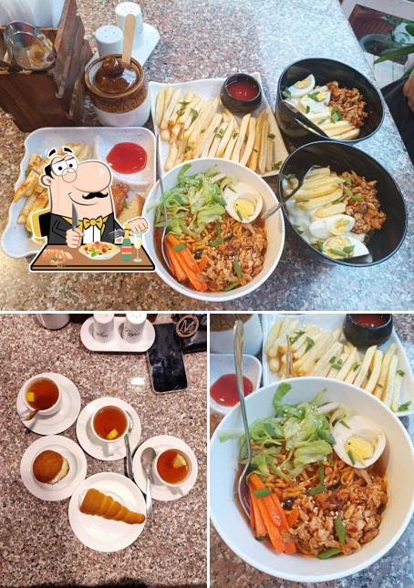 Pad thai at The hometown bakes