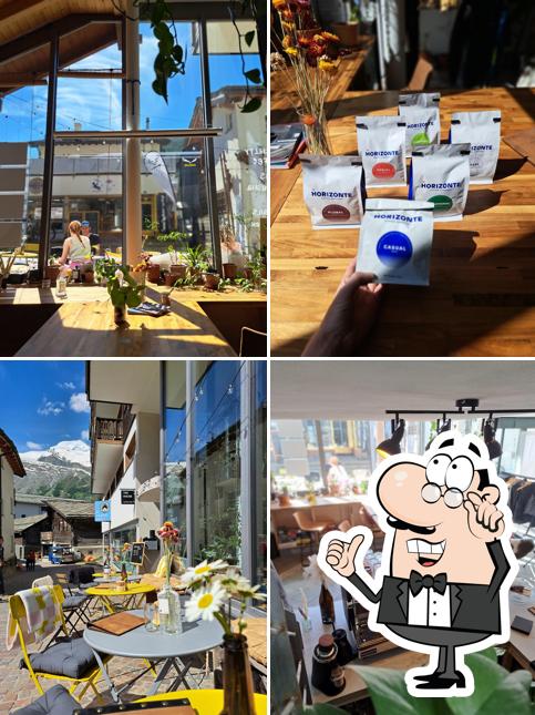 Siediti a un tavolo di The House Coffee