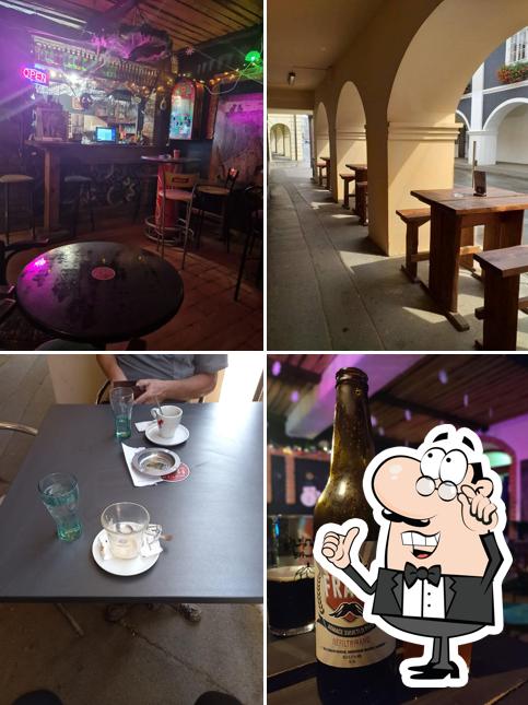 Dai un'occhiata agli interni di CAFFE BAR Beer ti & ja